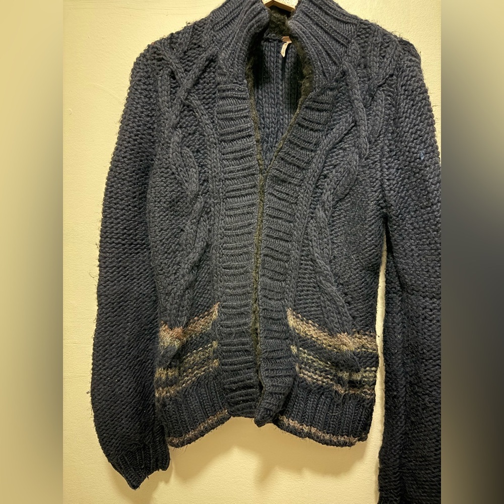 Free People North Star Cardigan Navy Cable Knit with Faux Fur Collar Sz S/P - Picture 2 of 7